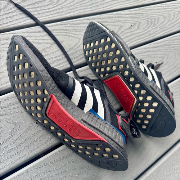Adidas NMD R1 Black White Red Blue Sneakers Men’s Size 12 main image 4